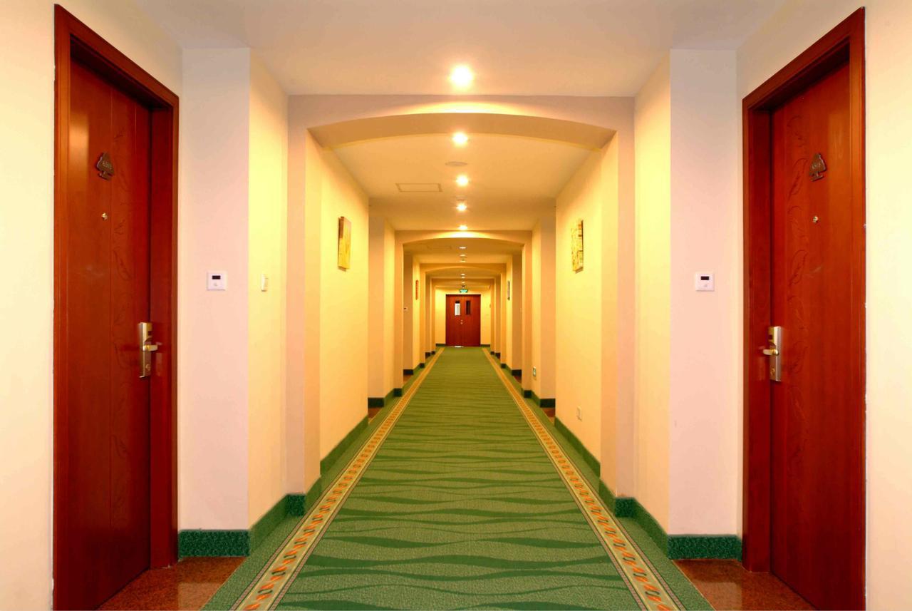 Greentree Inn Beijing Daxing Huangcun Qingyuan Road Metro Station Express Hotel Kültér fotó